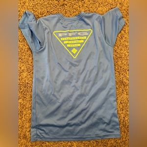 Youth large PFG Columbia shirt